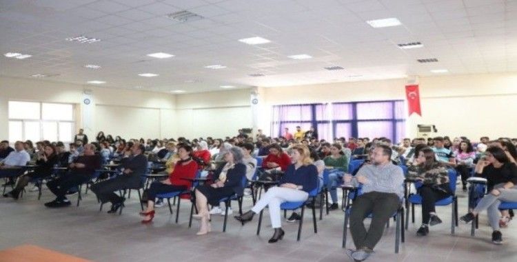 Bozdoğan polisinden öğrencilere ’Güvenli Kampüs’ konferansı