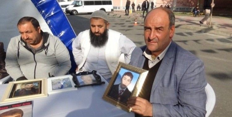 HDP önündeki ailelerin evlat nöbeti 2’nci ayına girdi
