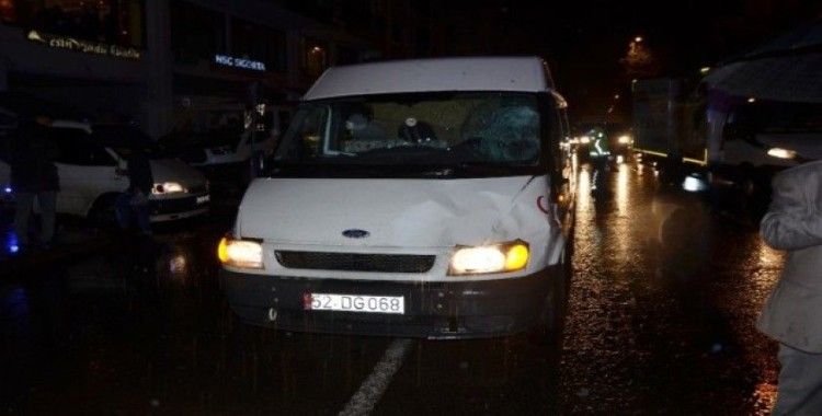 Fatsa’da genç çifte araç çarptı: 2 yaralı