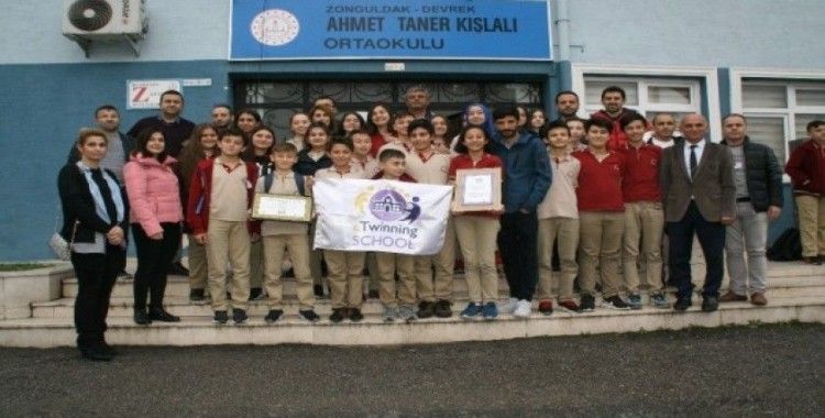 Devrek Ahmet Taner Kışlalı Ortaokulu’na Avrupa ödülü
