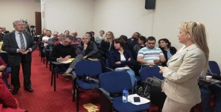 Aydın’da ‘Güçlü Gazeteci Özgür Medya’ semineri