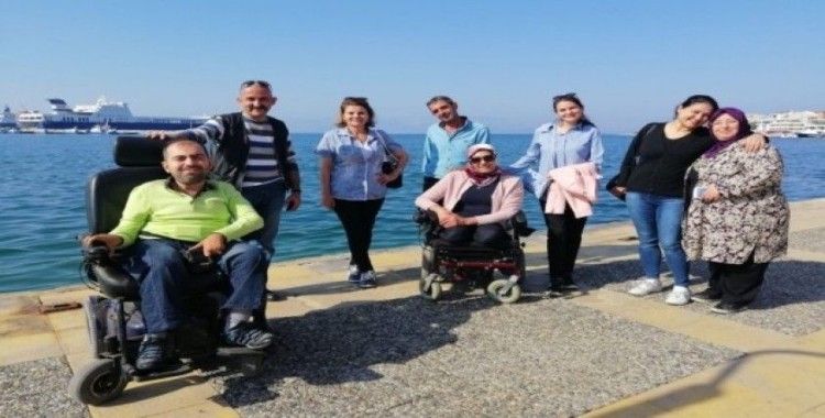 Turgutlu’daki engelliler için Çeşme gezisi