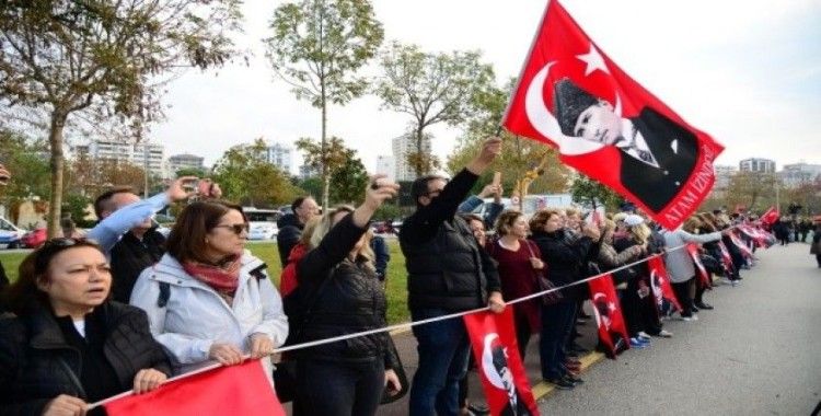 Kadıköy’de 10 Kasım’da ‘Ata’ya saygı zinciri’