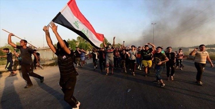 Protestoların sürdüğü Irak’ta anayasa değişikliği için ilk toplantı