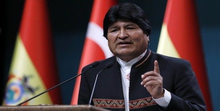 Bolivya Devlet Başkanını taşıyan helikopter acil iniş yaptı