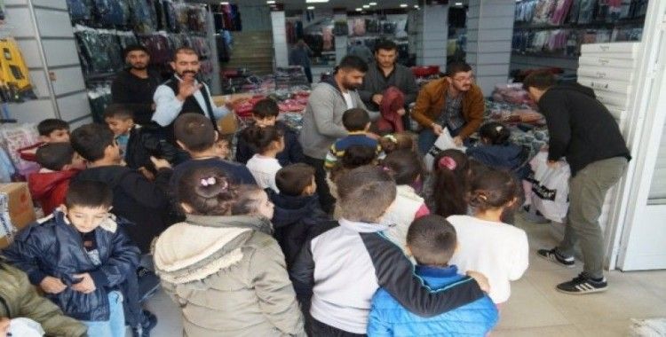 İstanbul’dan Batman’a gelip yetim ve öksüz çocukların yüzünü güldürdüler