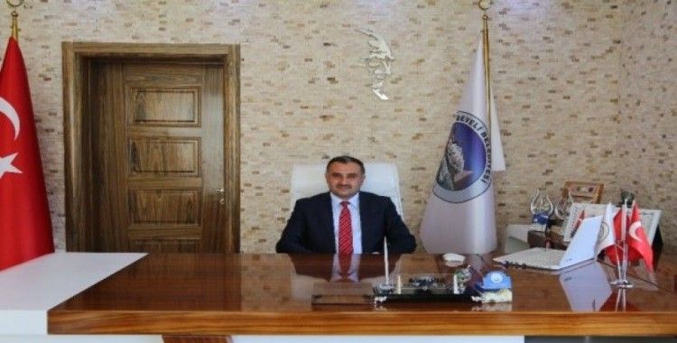 Başkan Mehmet Cabbar:”Kandilinin tüm insanlık için huzur iklimi yaşatmasını diliyorum”