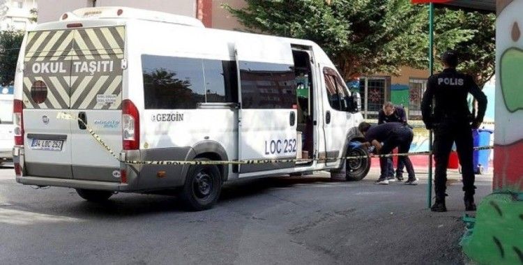 Avcılar'da servis minibüsünün çarptığı öğrenci toprağa verildi