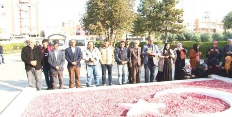 HDP önünde evlat nöbeti tutan ailelerden Kara Şehitliği'ne ziyaret