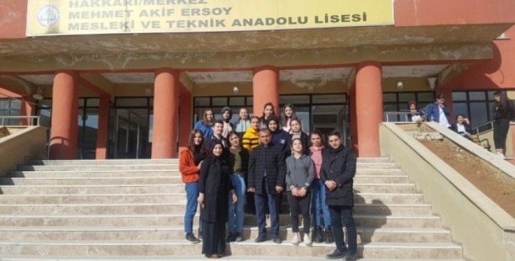 Hakkarili öğrenciler Türkiye birincisi oldu