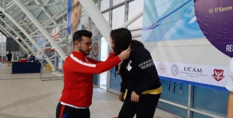HKÜ’nün yüzmedeki gururu Türkiye şampiyonu oldu