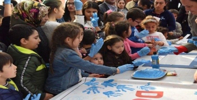 Çocuklar "Mavi Kalplere Dokun" etkinliğinde haklarını öğrendiler