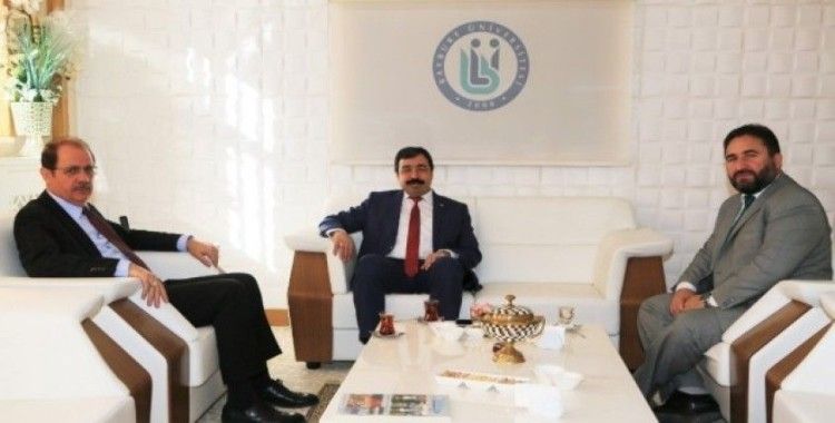 İzmir Kâtip Çelebi Üniversitesi Rektörü Köse’den Rektör Coşkun’a ziyaret