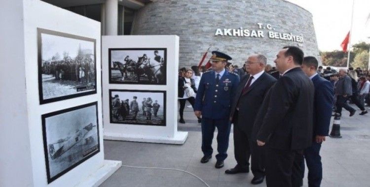 Akhisar ve Atatürk sergisi büyük beğeni topladı