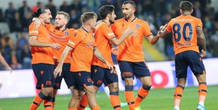 Medipol Başakşehir haftanın açılış maçında Galatasaray'a konuk oluyor
