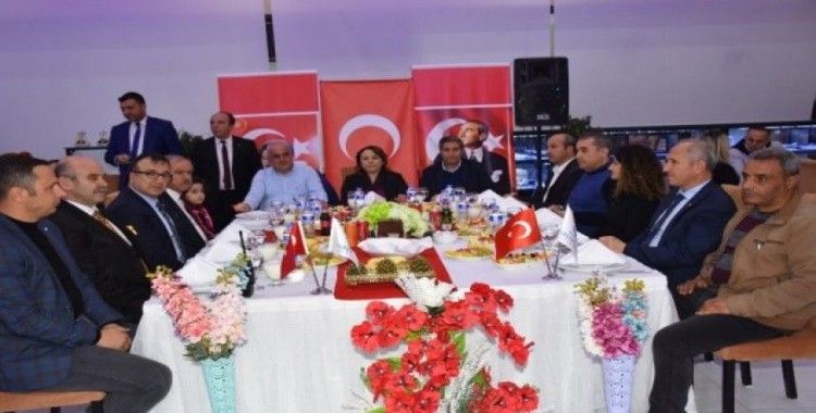 Turgut Özal Üniversitesinde Öğretmenler Günü etkinliği