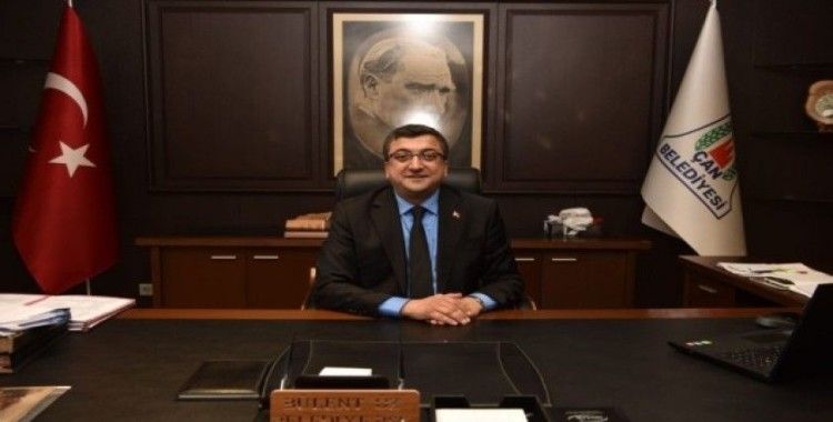 Çan Belediye Başkanı Bülent Öz’den Öğretmenler Günü mesajı