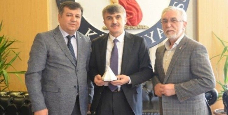 Tavşanlı Kızılay Şube Başkanı Serdaroğlu’ndan Rektör Uysal’a ziyaret