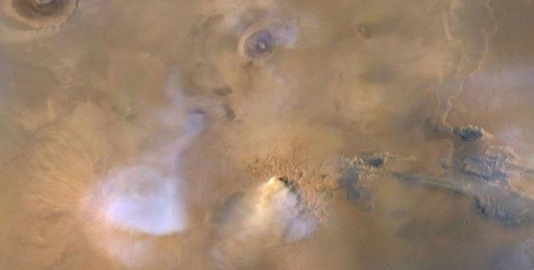 Mars'taki kum fırtınaları gezegeni 'toz kuleleriyle' kaplıyor