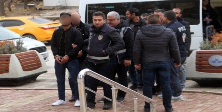 Elazığ’da sosyal medyada terör propagandası operasyonu: 6 gözaltı