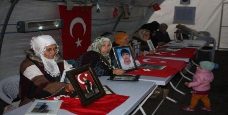 HDP önündeki ailelerin evlat nöbeti 90’ıncı gününde devam ediyor