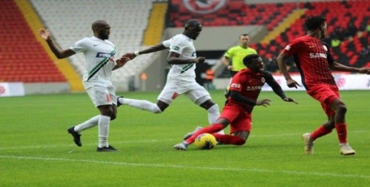 Süper Lig: Gaziantep FK: 1 - Denizlispor: 2 (Maç Sonucu)