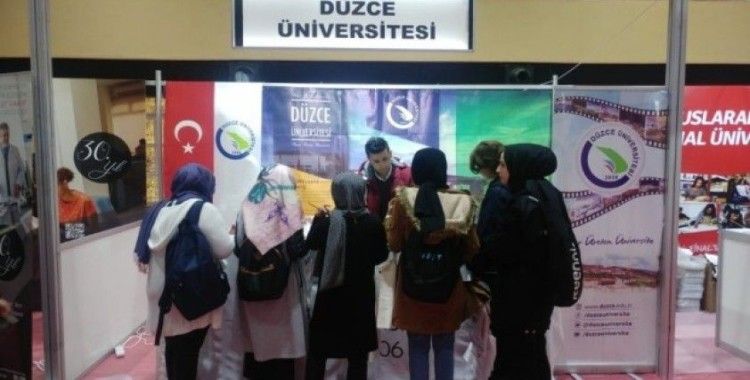 Düzce Üniversitesi Sakarya’da Üniversite Adaylarıyla Buluştu