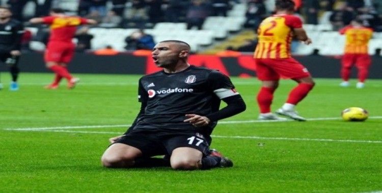 Beşiktaş'ta Burak'a alternatif aranıyor