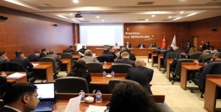 Kırşehir Belediye Başkanı maaşını kamu yararına kuruluşlara aktarıyor