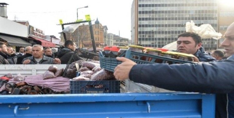 Ankara Büyükşehir Belediyesi, seyyar satıcılara göz açtırmadı