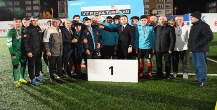 10 Kasım Turnuvası şampiyonu Kosova Güçspor