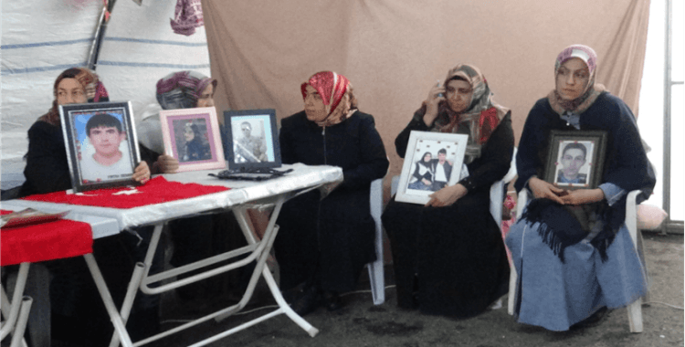 HDP önünde ailelerin evlat nöbeti 100'üncü günde