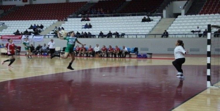 Hentbol Kadınlar Türkiye Kupası: Görele Belediyesi: 39 - Aksaray Belediyesi: 34