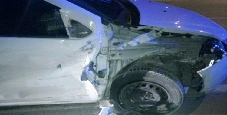 Samsun’da tır otomobil ile çarpıştı: 3 yaralı