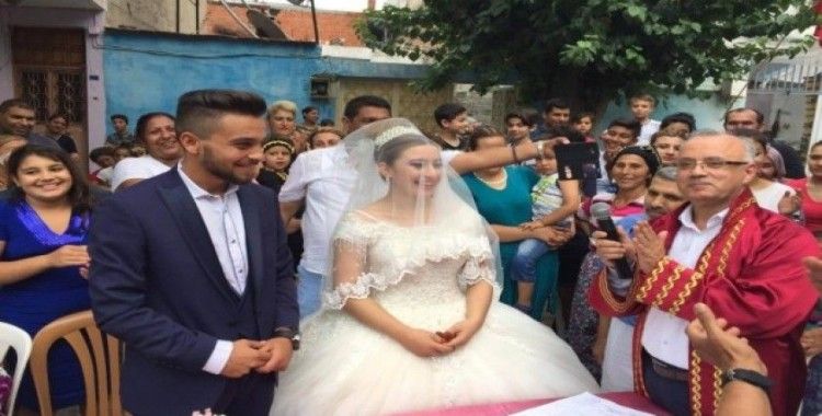 Salihli’de 2019 yılında bin 282 çift evlendi