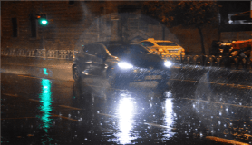 Gece saatlerinde başlayan yağmur İstanbul'da etkili oldu