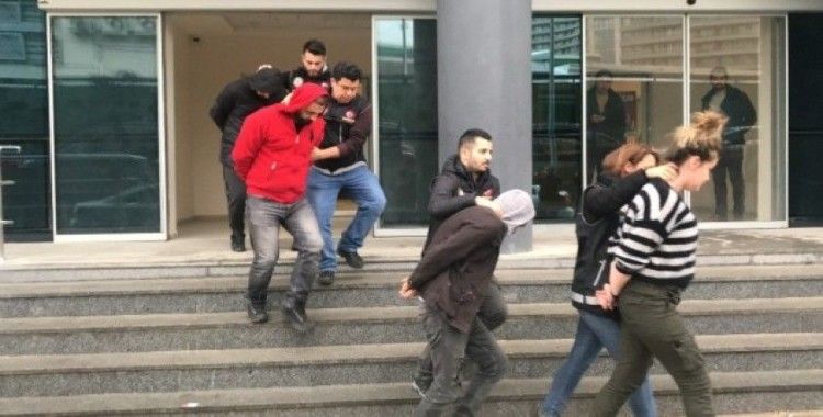 Bursa’da torbacı ve içicilere operasyon: 17 gözaltı