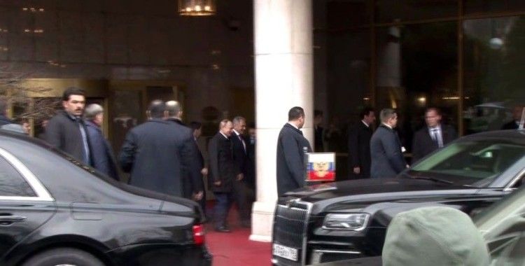 Rusya Devlet Başkanı Putin kritik görüşme için otelden ayrıldı