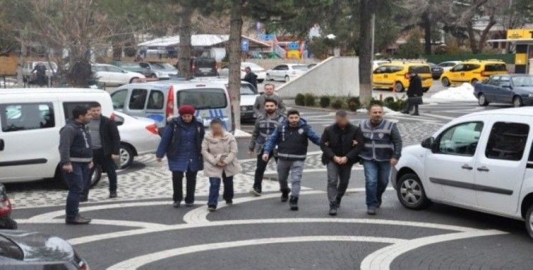 Akşehir’de uyuşturucu operasyonu 8 gözaltı