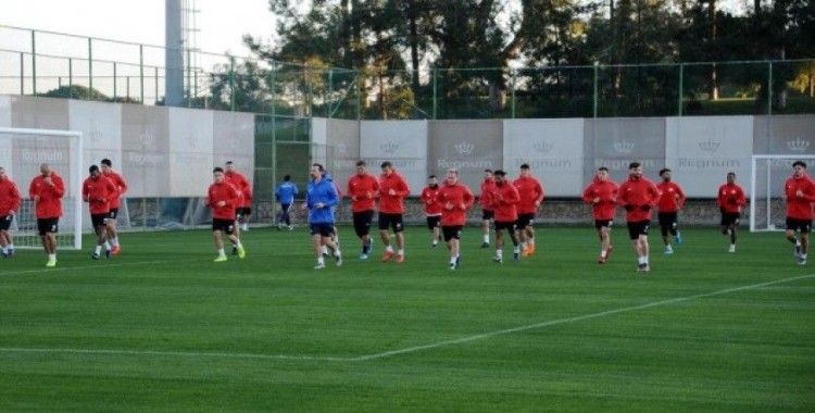 Antalyaspor Teknik Direktörü Tamer Tuna'nın hedefi takımı ligde tutmak