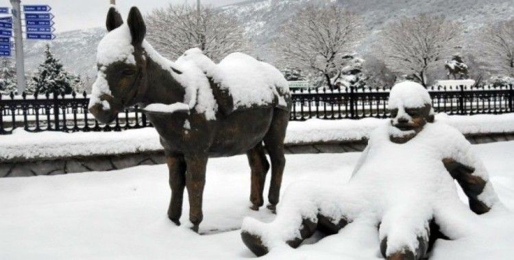 Akşehir’de okullara 1 gün kar tatili