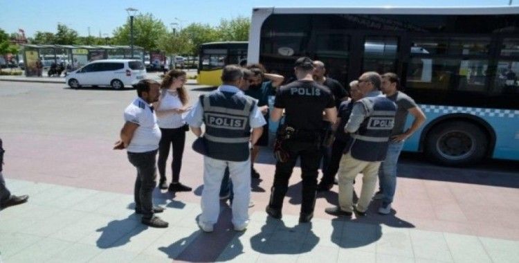 Balıkesir’de polis 33 aranan şahsı yakaladı