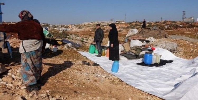 Esad’ın saldırılardan kaçan siviller kalacak çadır bile bulamıyor