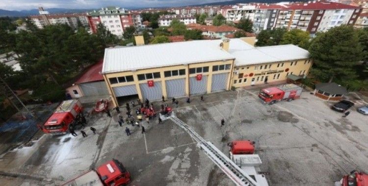 Bolu Belediyesi İtfaiye Müdürlüğü ekipleri 12 ayda 1286 olaya müdahale etti