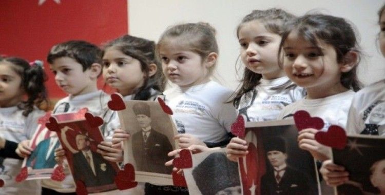 Atatürk’ün annesi Zübeyde Hanım Kartallı minikler tarafından anıldı