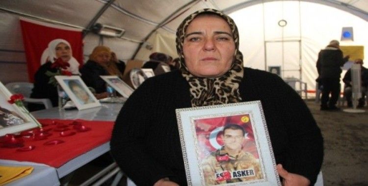 HDP önündeki ailelerin evlat nöbeti 135'inci gününde