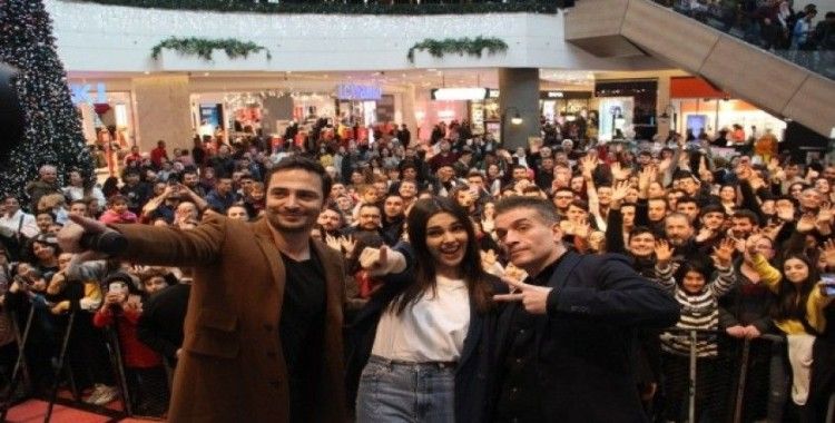 “Baba Parası” filmine İzmir’de özel gala