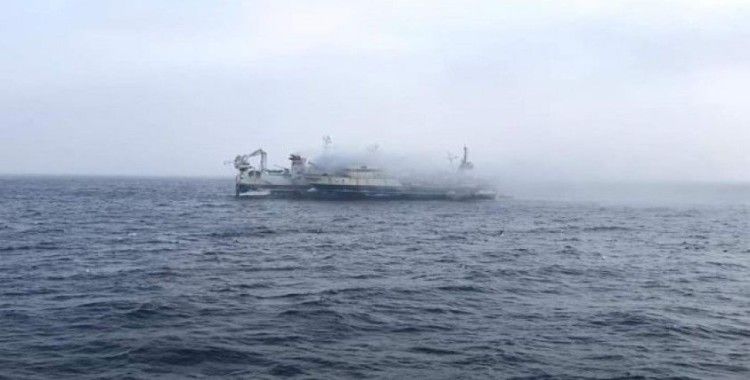 Rusya'da balıkçı teknesinde yangın