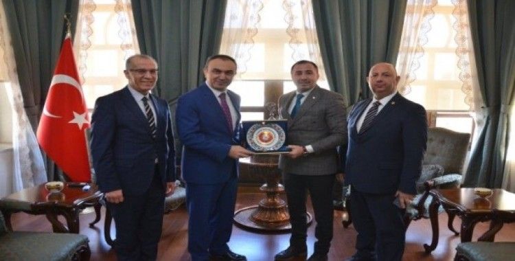 Türkiye Judo Federasyonu Başkanı Sezer Huysuz, Vali Soytürk ile buluştu