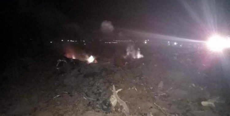 Cezayir'de askeri uçak düştü: 2 ölü